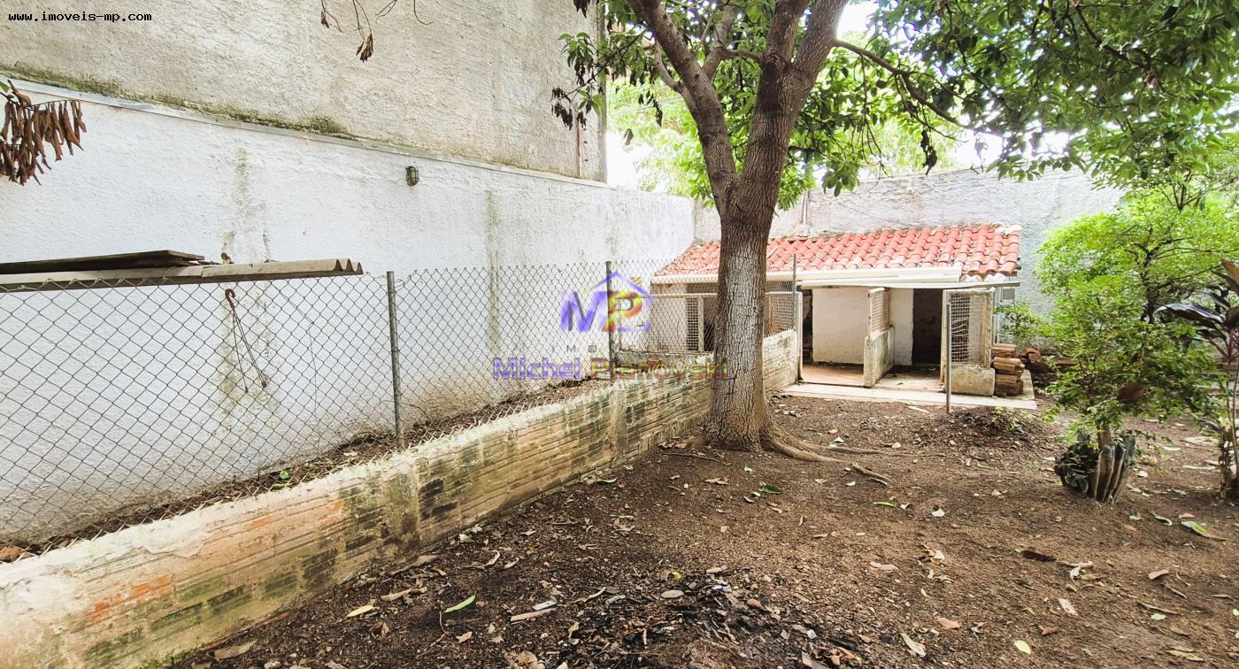 Casa à venda com 3 quartos, 600m² - Foto 10